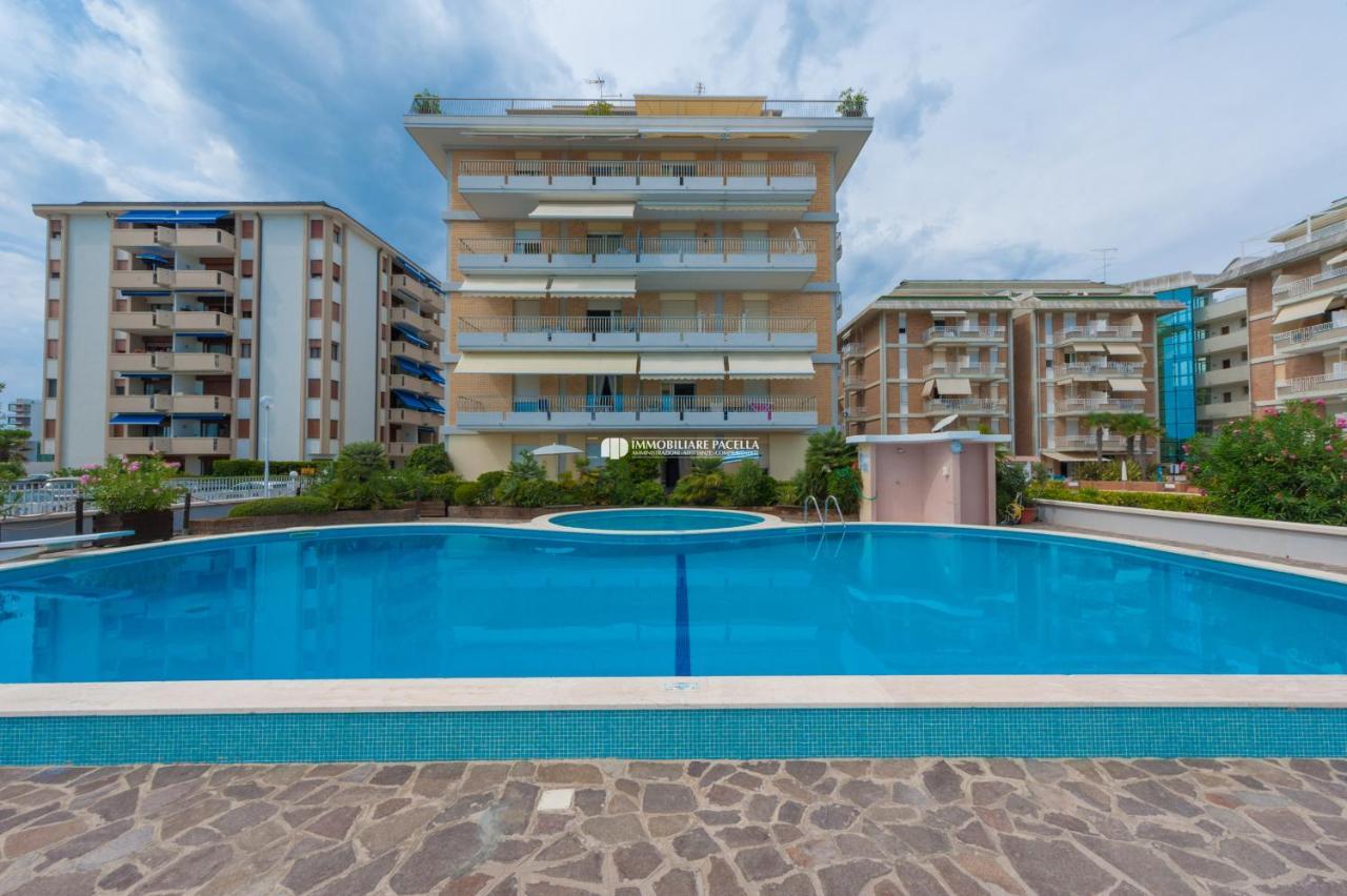 Residence Solmare Immobiliare Pacella Lido di Jesolo Buitenkant foto
