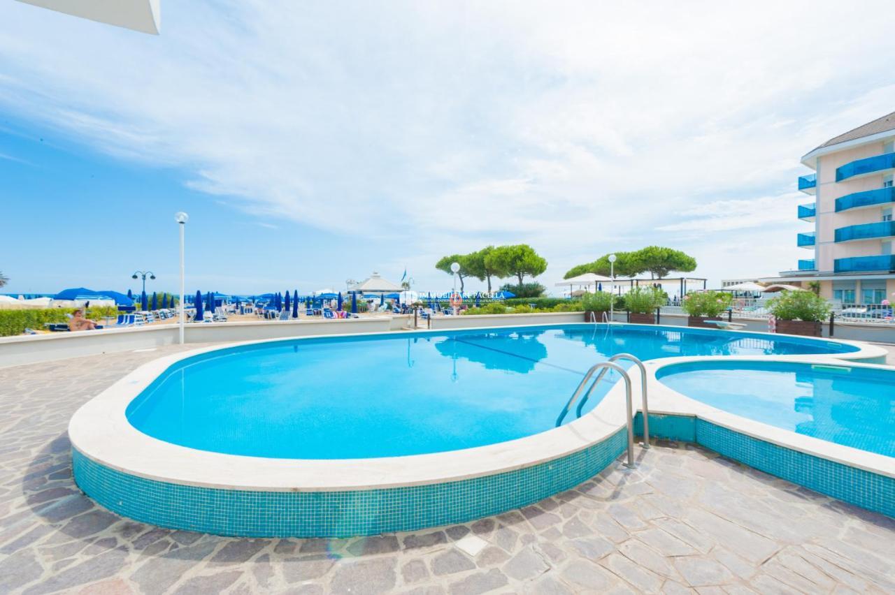 Residence Solmare Immobiliare Pacella Lido di Jesolo Buitenkant foto